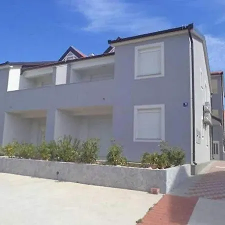 Ugljanski Gusari - Two Bedroom With Balcony And Sea View 乌格连