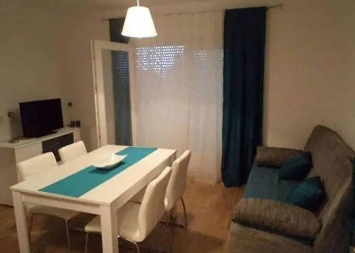 Ugljanski Gusari - Two Bedroom With Balcony And Sea View Appartamento Ugljan