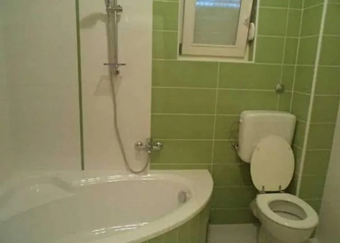 Appartamento Ugljanski Gusari - Two Bedroom With Balcony And Sea View Ugljan