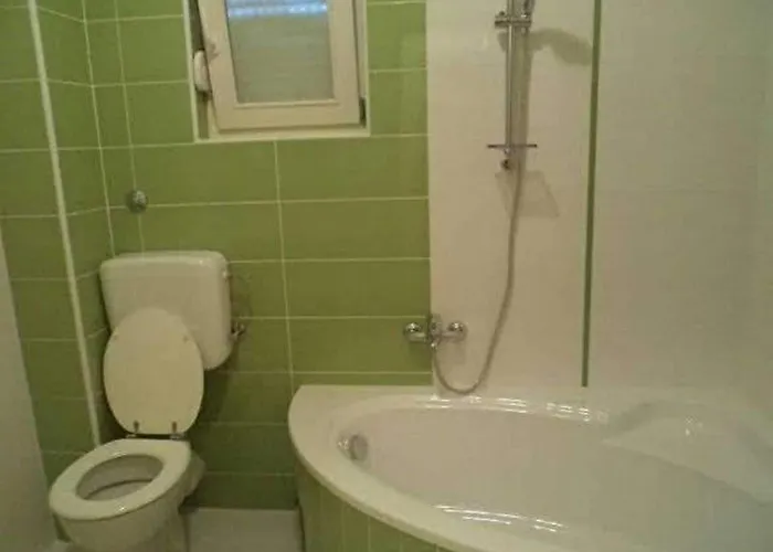 Apartment Ugljanski Gusari - Two Bedroom With Balcony And Sea View